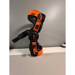 KGOI ELITE Orthopedic Knee Support Brace approximately size 15